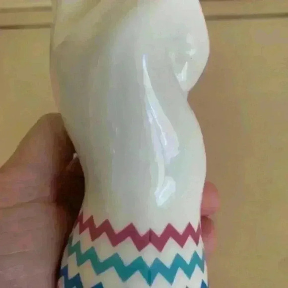 Betsey Johnson Peace Sign Ring Jewelry Stand Trolls Kitsch Rock N Roll F… - Picture 4 of 5